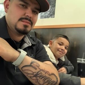 Meet your Posher, Christian